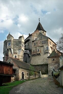 Castle Pernštejn Castle Pernštejn